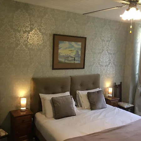 Bed & Breakfast Maison La Roche D'hotes *