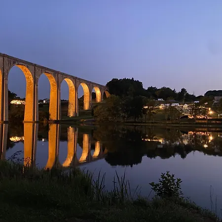 Maison La Roche D'hotes 4* Le Vigeant
